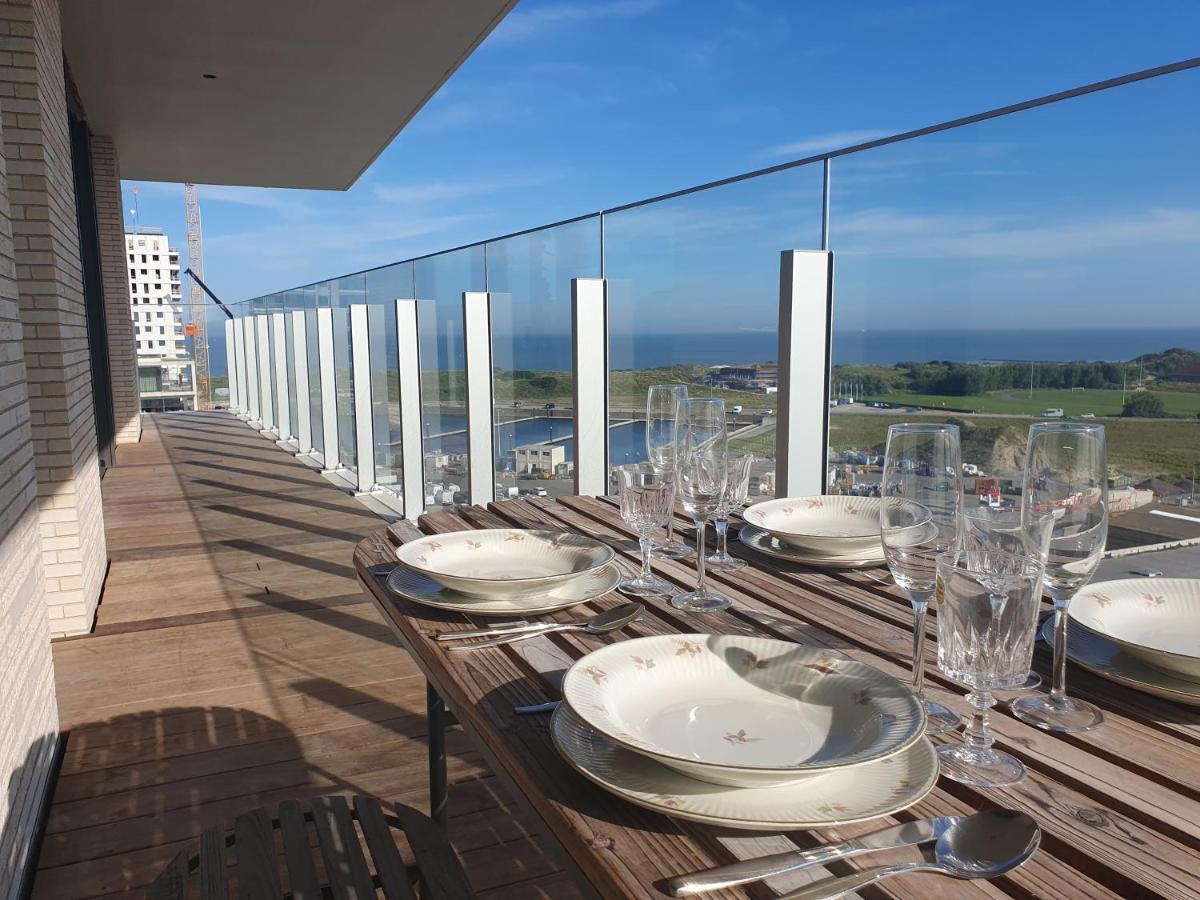 Central Park Tower Sea View Residence With Pool And Gym Oostende Ngoại thất bức ảnh